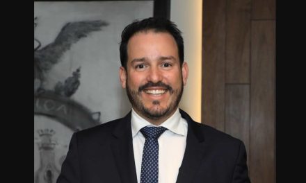 UIF bloquea cuentas a exfuncionario de Rocha Moya, Ricardo ‘Pity’ Velarde