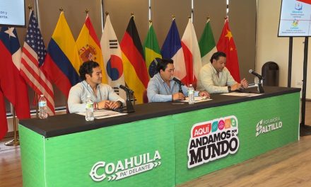 Presentan ‘Aquí andamos por el mundo’