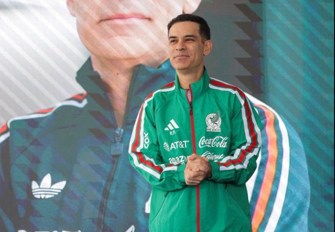 Presentan oficialmente a Rafa Márquez como entrenador de México