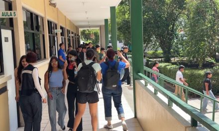 Realizan simulacro para reforzar protocolos de evacuación en UAdeC