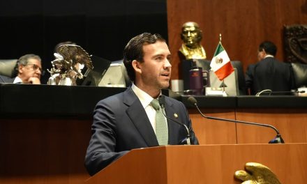 Gabriel Elizondo defiende reglas claras para atraer más inversión y empleo