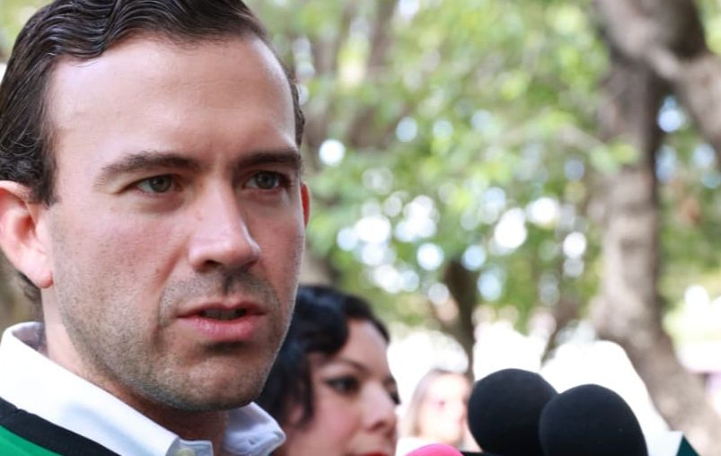 Busca Gabriel Elizondo recursos para hacer más segura la carretera 57