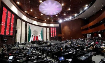 Diputados avalan límites a deducciones fiscales para combatir evasión del ISR