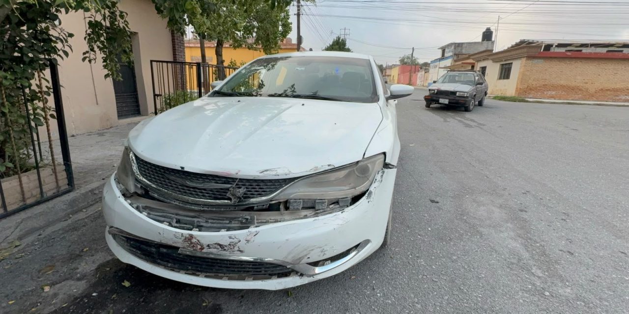 Se le hace tarde y ocasiona choque en Saltillo