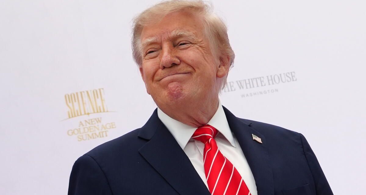 Donald Trump insiste en que los cárteles controlan México y presiona por intervenciones militares