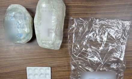 Vinculan a proceso a persona por transportar más de un kilo de clorhidrato de metanfetamina