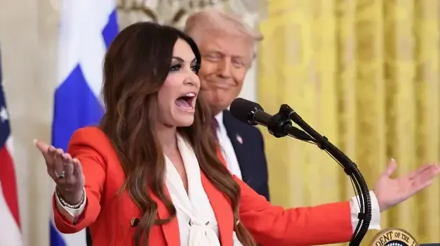 Kimberly Guilfoyle renuncia como embajadora de Estados Unidos en Grecia tras exigencia de la Casa Blanca