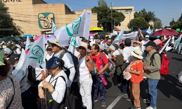 Trabajadores del IMSS rechazan aumento salarial del 6.8 por ciento y anuncian nuevas marchas tras histórica votación