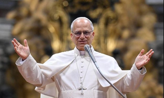 Vaticano confirma cáncer pulmonar del papa León XIV tras cirugía
