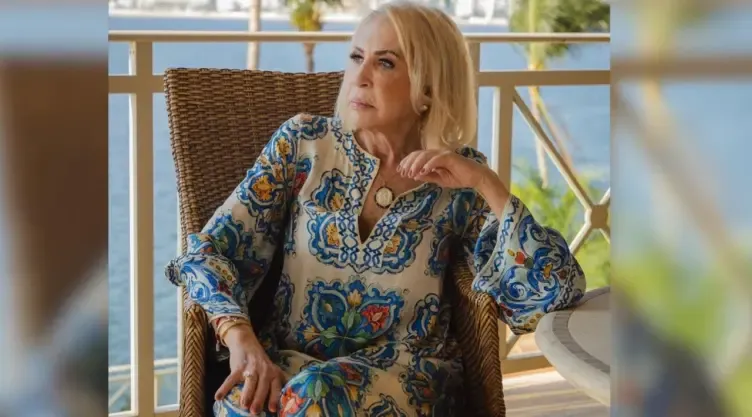 Laura Bozzo es intubada de emergencia tras sufrir complicaciones por una úlcera gástrica perforada