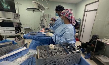 Suma clínica 16 de Torreón más de 120 cirugías de mínima invasión exitosas de columna