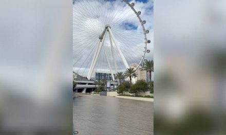 Intensas lluvias provocan severas inundaciones y caos vial en Las Vegas
